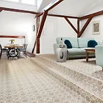 Appartement Quiet Loft Michalowskiego Street