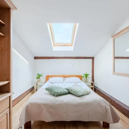 Quiet Loft Michalowskiego Street *